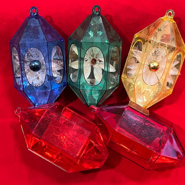 jewelbrite diorama ornaments 1960s Christmas reflector prism ornaments 