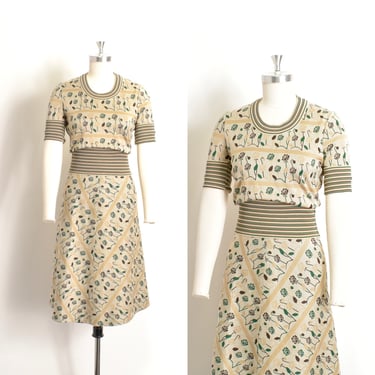 Vintage 1970s Dress / 70s Floral Print Knit Two Piece Skirt and Top Set / Green Tan ( small S ) 