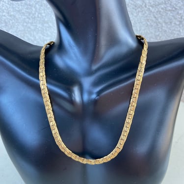 Vintage Monet gold tone flat chain choker necklace 15” 