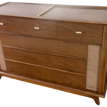 MCM Vintage Mid-Century Modern Magnavox High-Fidelity Stereo Console – Walnut Wood, Retro Audio Elegance. 