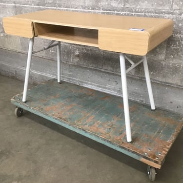 Modern Office Desk (Seattle)