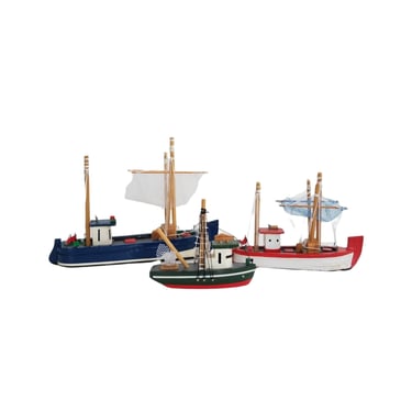 Vintage Wood Fishing Boat Replica / Hand Painted Fishing Trawlers / Wooden Model Ship / Mini Toy Fisherman Boat / Vintage Nautical Decor 