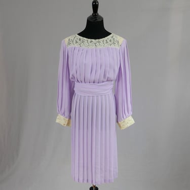 80s Lilac Purple Pleated Dress - Cream Lace Trim - Monica Richards - Vintage 1980s - S Petite 