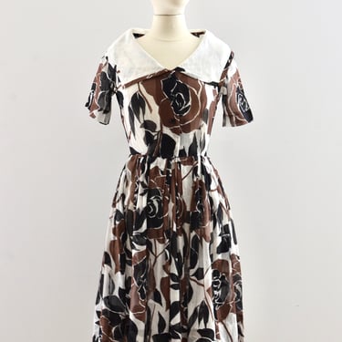 Vintage 1950s Large Scale Floral Print Dress