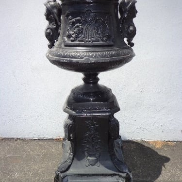 Antique Painted Cast Iron Garden Urn on Pedestal Garden Patio Outdoor Furniture Decor Vase Planter Pot Gardening 