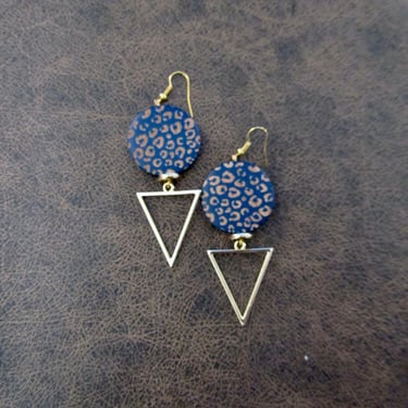 Blue leopard print wooden earrings, gold 