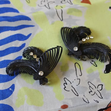 Vintage 40's 50s Black Celluloid Feather wing with rhinestones Earrings clip //  pin up Sweet 