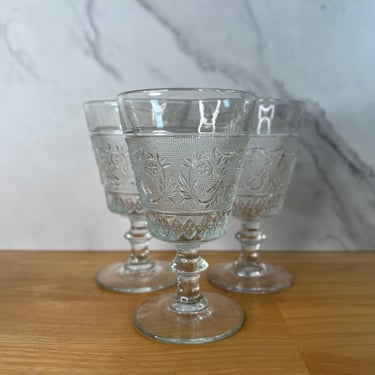 Duncan & Miller Sandwich Tall Water Goblets (Set of 3) - Dazzle your table with Vintage Charm 