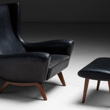 Leather Lounge Chair &amp; Ottoman by Illum Wikkelso