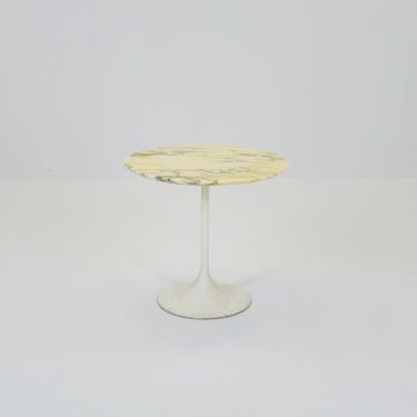 Mid century Eero Sarrinen Marble Top Pedestal Tulip Coffee Table White  Grey Carrera 1990s 