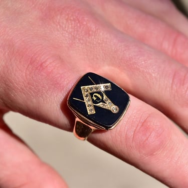 Vintage Solid 10K Gold Black Onyx Masonic Ring, Diamond Chip Accents, Freemasonry 'G' Compass Signet Ring, Size 10 1/4 US 