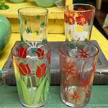 1950s flower juice glasses vintage mismatched floral small drinking glass collection 