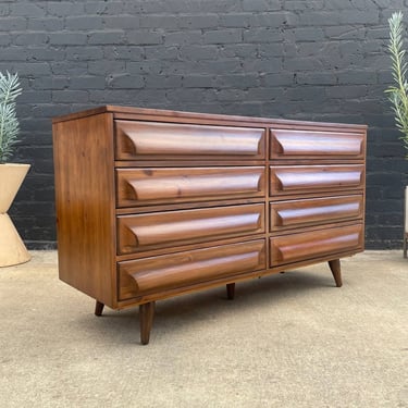 Mid-Century Modern 8-Drawer Dresser, c.1960’s 