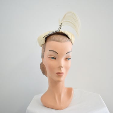 1940s/50s Cream Feather Hat with Plume 