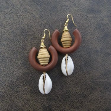 Cowrie shell earrings and chunky brown wooden geometric earrings 