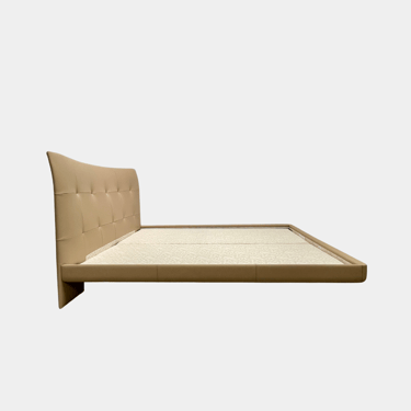 Poltrona Frau Aurora Due King Bed