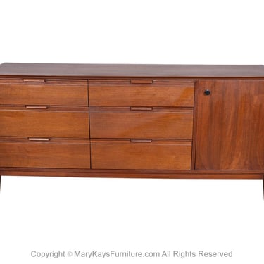 American of Martinsville MidCentury 9 Drawer Dresser Credenza 