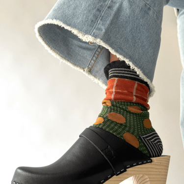 Exquisite J Dot Sock Socks