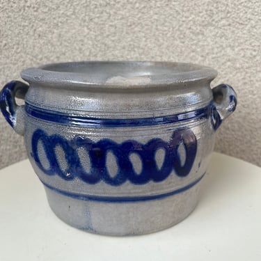 Vintage country chic Salt Glaze Stoneware Pottery Pot crock Blue Grey Hand Painted handles 6” x 8” 