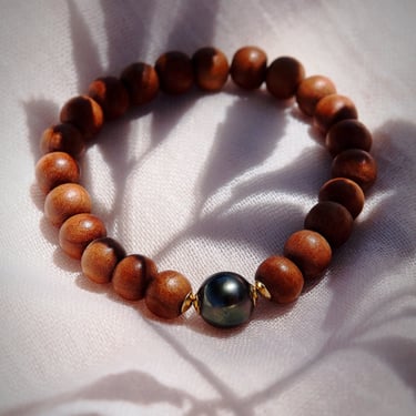 Stretchy Tahitian Pearl Sandalwood Bracelet - Kaiemi 