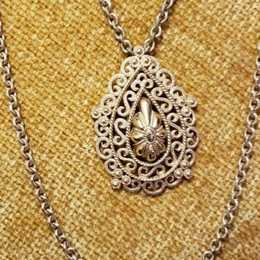 Vintage Crown Trifari goldtone ornate Medallion chain necklace 