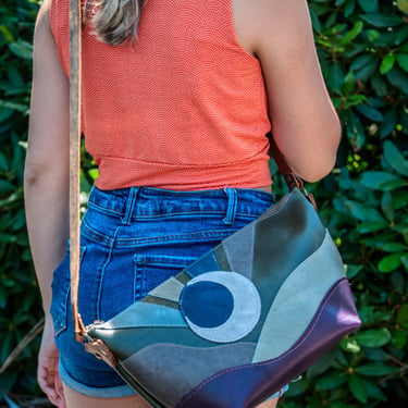 Handmade Leather Tote Bag | Curved Bowler | Midnight Moon 