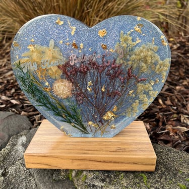 Valentine Resin Heart Statue Floral Resin Gifts 