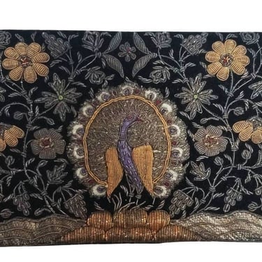 1930s Zardozi Indian Clutch with Peacock with Gold Metal Thread 