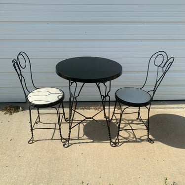 3pc Antique Table Chairs Ice Cream Parlor Dining Traditional Metal Shabby Chic Farmhouse Retro Regency Vintage Round Ice Cream Parlor Table 
