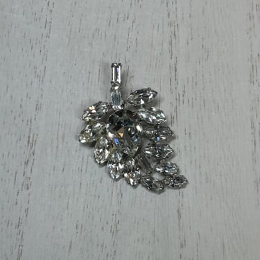 Vintage Leaf Shaped Brooch with Brilliant Clear Stones 