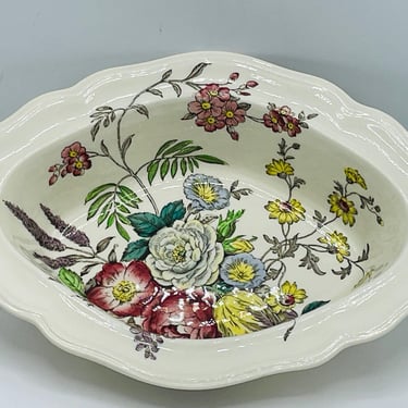 Copeland Spode Gainsborough (Marlborough) Vegetable Bowl a floral transferware pattern with a scalloped edge. 