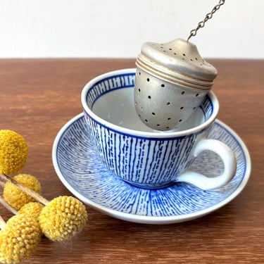 Vintage Acorn Shaped Tea Ball Aluminum Loose Leaf Tea Strainer Infuser with Hook Chain | Screw Top | Oolong Brewing | Braise Herb Spice Ball 