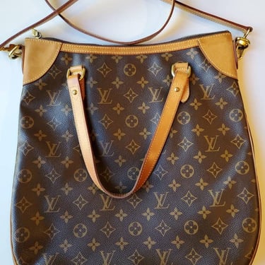 Louis Vuitton authentic monogram Odeon GM with removable strap 