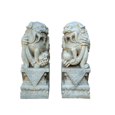 Chinese Pair Light Tan White Marble Stone Fengshui Foo Dogs Statues cs7388E 