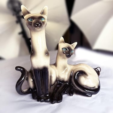 1950's Ceramic Siamese Cats Lamp Light Vintage NEAR MINT Kitties Cat, Table top TV lamp Light, Works, Mid Century kitsch 1940's 