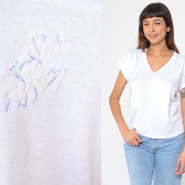 80s Embroidered Floral Shirt White Scalloped Top Cap Sleeve Tshirt V Neck Graphic Print T Shirt Vintage Retro Single Stitch Tee 1980s Large 