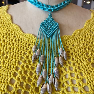 crochet necklace, boho jewelry, vintage choker, artisan, cowrie shells, hippie style, festival 