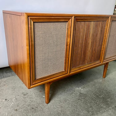 Mid Century Drexel Declaration console cabinet with pristine Motorola turntable and stereo - bluetooth 