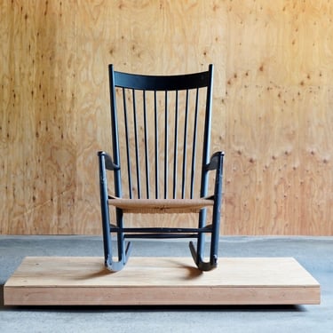 Hans Wegner Rocking Chair by FDB Mobler 