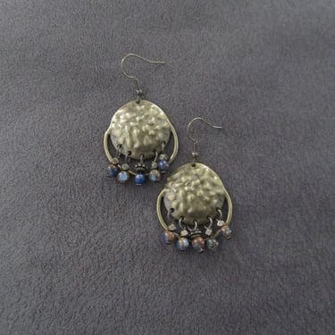 Chandelier earrings, hammered bronze and blue stone 