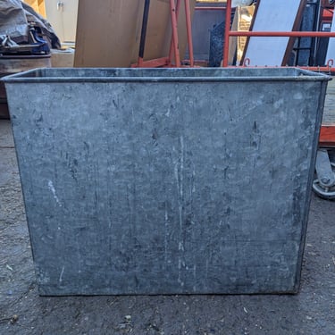 Galvanized Metal Box 22 x 18 x 7.5