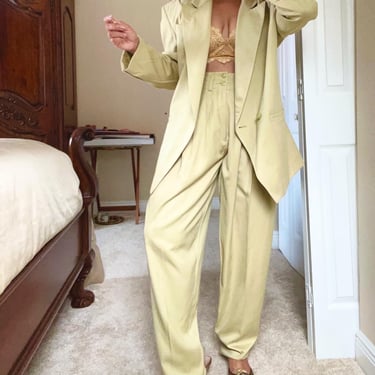 vintage 80s does 40s oversized women’s statement pant 2pc suit 