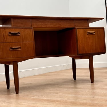 Desk Mid Century by G Plan 