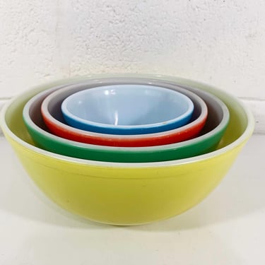 Vintage Pyrex Primary Mixing Bowls Set of 4 Bowl 404 403 402 401 Yellow Green Blue Red USA Baking Retro Kitchen Nesting Bowl 1950s 