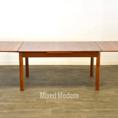 Danish Modern Teak Dinning Table 