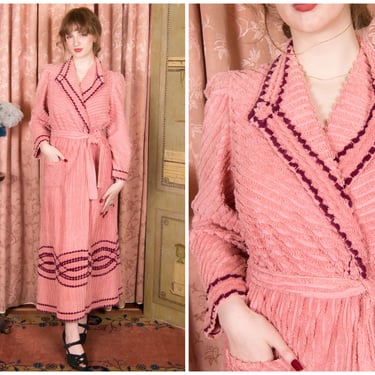 1940s Robe - Vintage 40s Soft Chenille 40s Wrap Dressing Gown in Rosy Pink with Plum Accents 