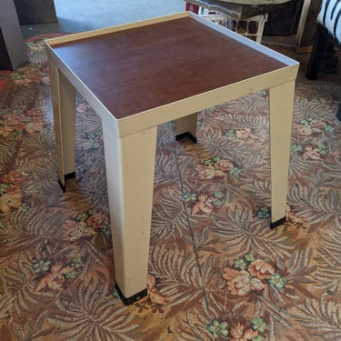 Central City Bed End Table