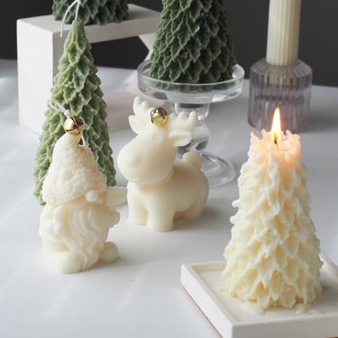 Little Christmas Candle, Reindeer Candle, Gnomes Candle, Christmas Gift, Soy & Beeswax Candle, Christmas Decor, Holiday gift packaging 