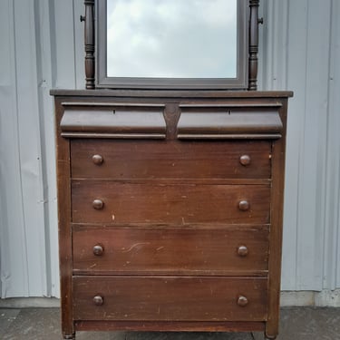 6 Drawer Mahogany Dresser with Mirror