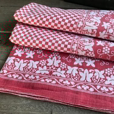 French Red Gingham Tablecloth, Café Check, Floral Design, French Farmhouse Cuisine 